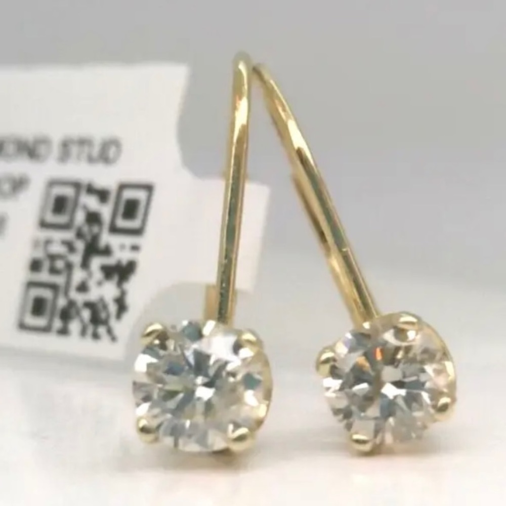 DIAMOND EARRINGS NATURAL DIAMOND BRAND NEW